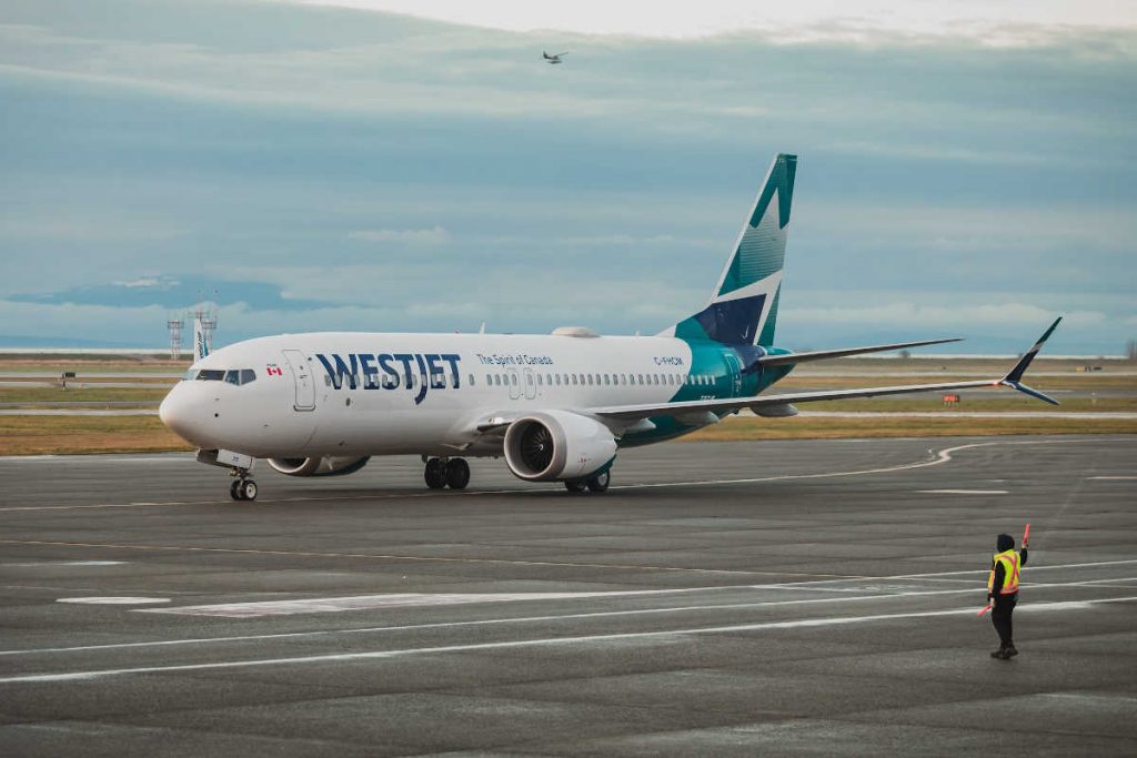 WestJet, Air Canada cancel flights as Omicron takes toll on sector